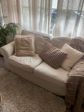 Mooie ektorp drie en tweezits banken met beige hoezen - afbeelding 2