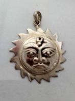 Surya . Daar komt de zon! Sterling zilveren hanger (050), Ophalen of Verzenden, Zo goed als nieuw, Zilver, Zilver