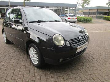 Volkswagen Lupo 1.4 44KW 2003 Zwart Nieuwe Apk Frisse Auto beschikbaar voor biedingen