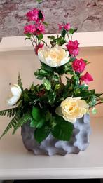 Schitterende pot opgemaakt met kunstplanten en bloemen, Ophalen of Verzenden, Nieuw