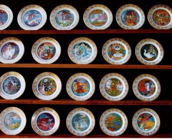 Complete sets franklin porcelain borden, Huis en Inrichting, Woonaccessoires | Wanddecoraties, Zo goed als nieuw, Ophalen