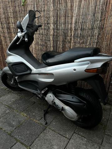 Gilera runner 180cc onderdelen beschikbaar voor biedingen