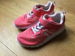 Gymschoenen Decathlon maat 32, Kinderen en Baby's, Kinderkleding | Schoenen en Sokken, Ophalen, Gebruikt, Meisje, Sportschoenen