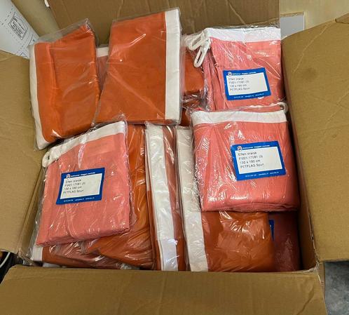 Oranje Puntvlaggen   86 stuks = 20 euro, Diversen, Vlaggen en Wimpels, Nieuw, Ophalen of Verzenden