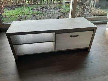 tv meubel beschikbaar voor biedingen