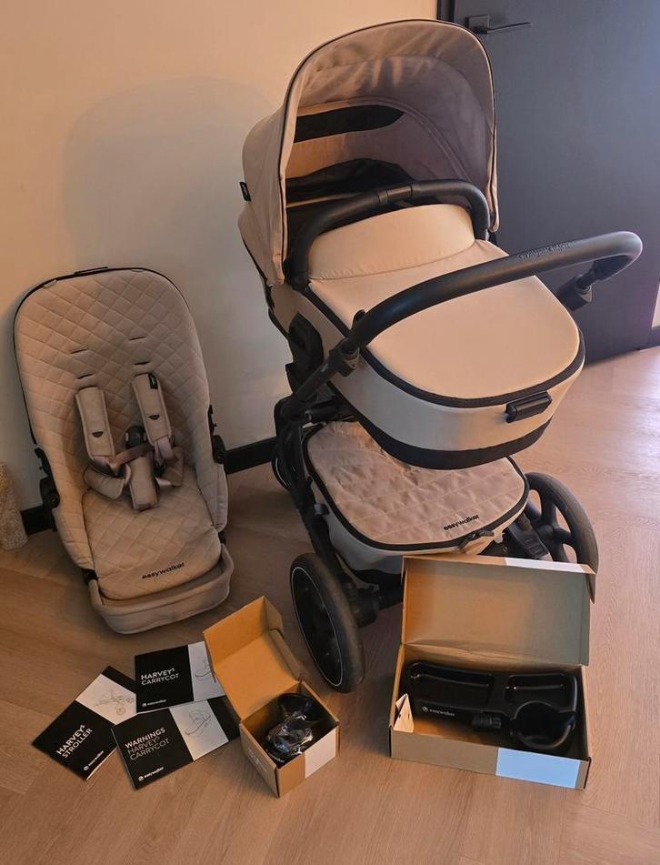 Easywalker harvey5 premium pearl taupe

Easywalker Harvey 5, Kinderen en Baby's, Kinderwagens en Combinaties, Zo goed als nieuw