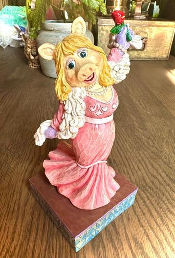 Walt Disney Miss Piggy Showcase beeldje Muppet Show varken beschikbaar voor biedingen