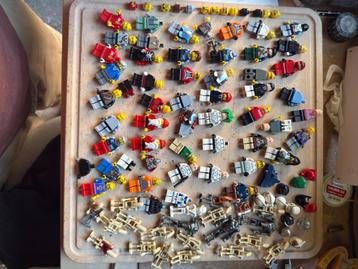 Lego star wars, ridders, Ferrari etc oud beschikbaar voor biedingen