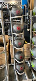 Reebok 1-5 kg medicine ballen gewicht bal incl rek, Ophalen, Gebruikt, 1-5 kg, Gewicht ballen