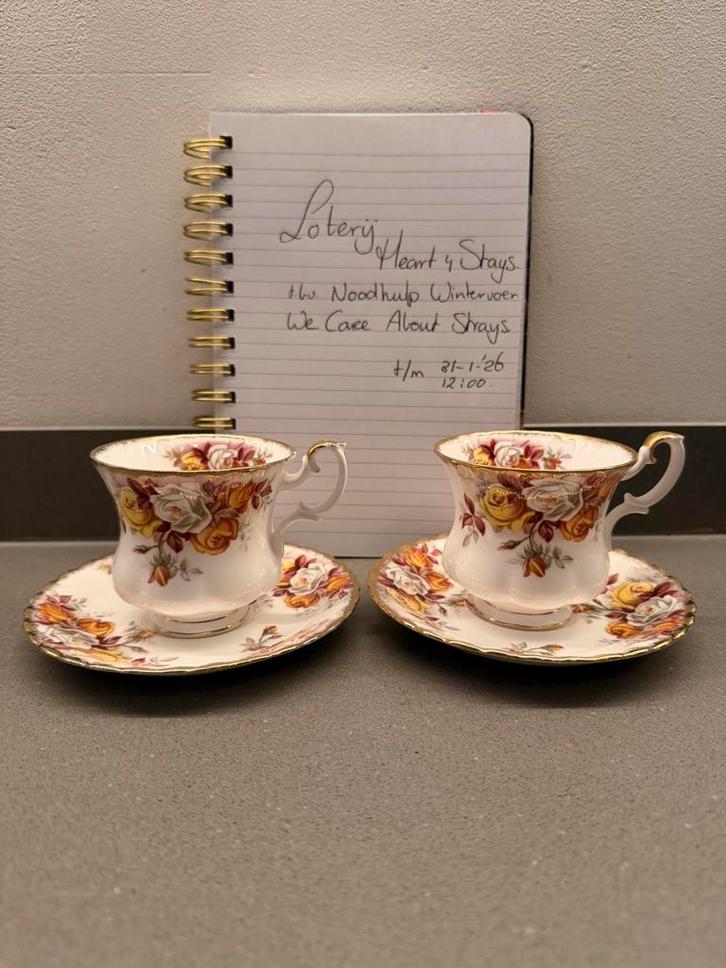 Royal Albert Lenora, zeldzaam, loterij 3, Antiek en Kunst, Antiek | Porselein, Ophalen of Verzenden