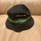 Hoed xxl maat +- 60 tm 62 BUCKET HAT, Ophalen of Verzenden, Zo goed als nieuw, 60 cm (XL, 7½ inch) of meer