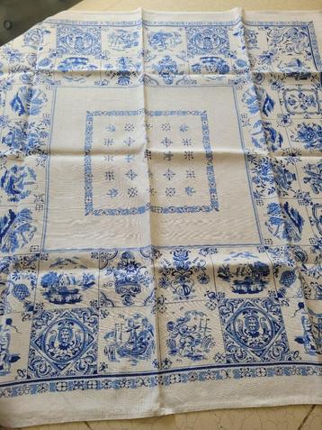 Vintage tafelkleedje blauw/wit Hollandse afbeeldingen beschikbaar voor biedingen