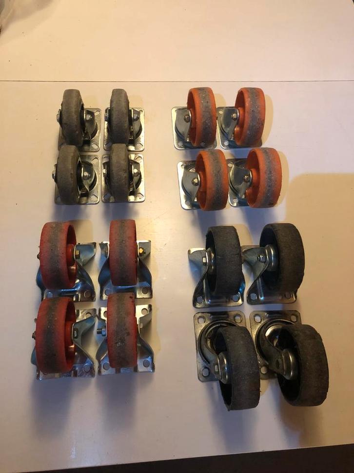 16 wielen Set van 4x zwenkbare & vaste wielen. Kunstof, Doe-het-zelf en Verbouw, Zwenkwielen, Zo goed als nieuw, Ophalen of Verzenden
