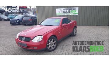 Motorkap van een Mercedes SLK beschikbaar voor biedingen