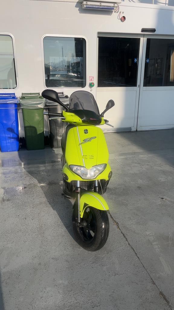 Gilera runner kappenset te ruil, Fietsen en Brommers, Scooters | Peugeot, Zo goed als nieuw, Overige modellen, Benzine, Ophalen of Verzenden