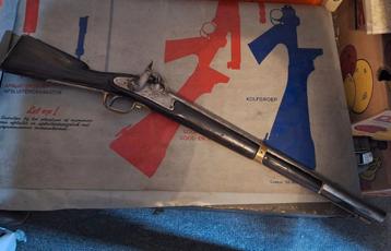 Vrijgesteld Percussiegeweer beschikbaar voor biedingen