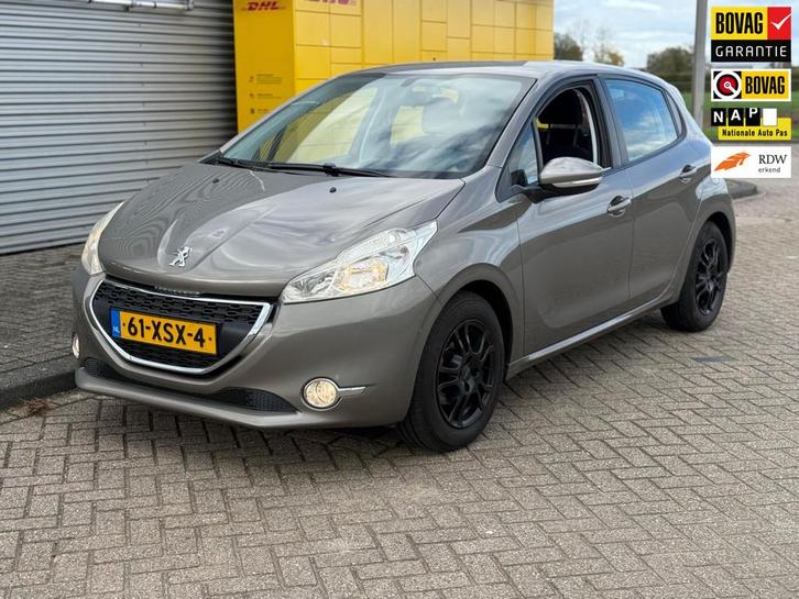 Peugeot 208 1.2 VTI 5Drs ECC Airco Navi Pdc Dealer onderhoud, Auto's, Peugeot, Te koop, ABS, Airbags, Airconditioning, Bluetooth