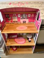 Groot poppenhuis (voor barbie), Ophalen, Zo goed als nieuw, Poppenhuis