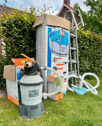 Bestway Steel Pro Max + Flowclear pomp beschikbaar voor biedingen