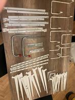 Allerlei ophangsystemen: haken, railsysteem en laderails, Doe-het-zelf en Verbouw, IJzerwaren en Bevestigingsmiddelen, Ophalen