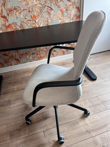 IKEA Bekant bureau + bureaustoel – goede staat - afbeelding 8