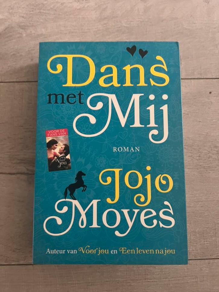 Jojo Moyes - Dans met mij, Boeken, Literatuur, Zo goed als nieuw, Ophalen of Verzenden