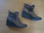 Sportieve bruin leren enkellaars met sleehak UGG 39 snazzeys, UGG, Bruin, Verzenden, Lage of Enkellaarzen