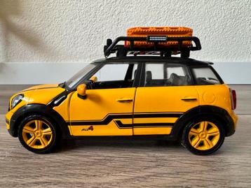 Mini Cooper S Countryman 1/24 - Motormax beschikbaar voor biedingen