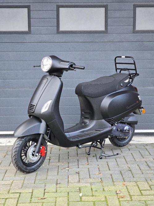 DJJD Cashmere E5 – Populaire Bromscooter (45 km/u) – €1499,9, Fietsen en Brommers, Scooters | Overige merken, Nieuw, Maximaal 45 km/u