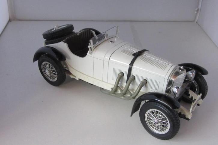 Mercedes SSK 1;18, Hobby en Vrije tijd, Modelauto's | 1:18, Zo goed als nieuw, Auto, Bburago, Ophalen of Verzenden