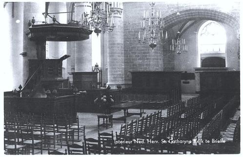 965001	Brielle	ZH 1965	Kerk	Nette oude kaart Onbeschreven, Verzamelen, Ansichtkaarten | Nederland, Gelopen, Zuid-Holland, 1960 tot 1980