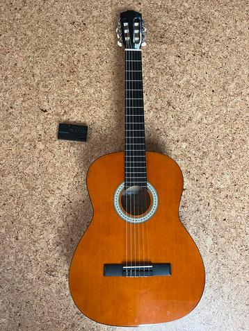 Gitaar akoestisch messina beschikbaar voor biedingen