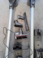 2 dysons met hulpstukken, Ophalen, Zo goed als nieuw, Minder dan 1200 watt, Stofzuiger