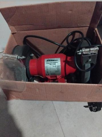 Dubbele slijpmachine parkside ds 150 in doos

Prijs 40 beschikbaar voor biedingen