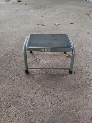 Opstap voor caravan  beschikbaar voor biedingen