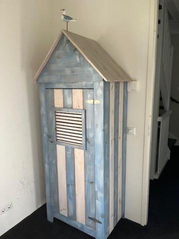 Te koop: complete kinderkamer meubels beschikbaar voor biedingen