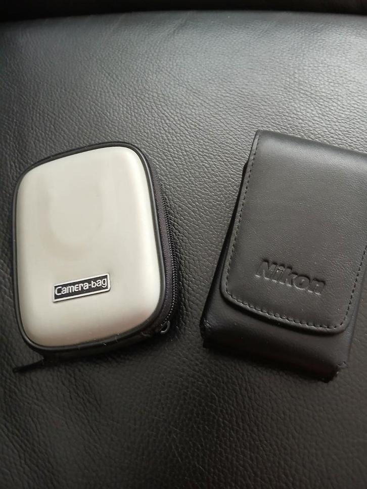 2 Camerahoesjes, Audio, Tv en Foto, Fotografie | Fototassen, Zo goed als nieuw, Overige typen, Overige merken, Ophalen of Verzenden