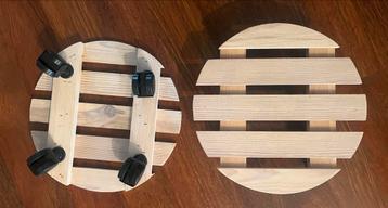 Houten Plantentrolley met Wielen beschikbaar voor biedingen