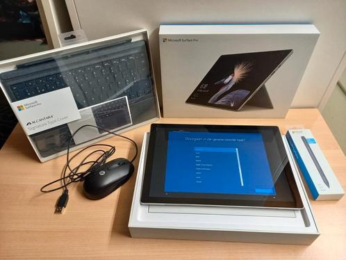Nette Microsoft Surface Pro 5 model 1796 uit 2017, Computers en Software, Windows Tablets, Gebruikt, Ophalen of Verzenden