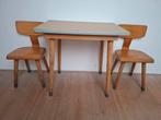 Vintage schooltafeltje met twee stoeltjes, Kinderen en Baby's, Kinderkamer | Tafels en Stoelen, Ophalen, Gebruikt, Tafel(s) en Stoel(en)