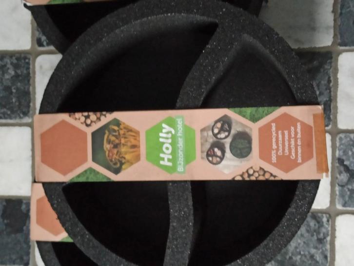 Bijenhotel of plantenbak. Merk Holly., Tuin en Terras, Bubbelbaden en Hottubs, Zo goed als nieuw, Ophalen