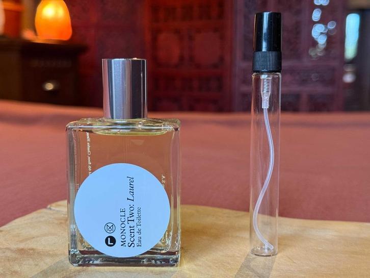 Comme des Garçons - Laurel sample/decant, Sieraden, Tassen en Uiterlijk, Uiterlijk | Parfum, Nieuw, Ophalen of Verzenden
