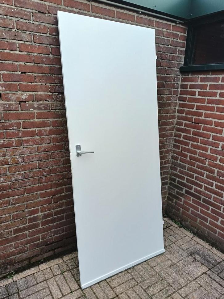 Opdekdeur 2x met slot en zonder, Doe-het-zelf en Verbouw, Deuren en Horren, Ophalen