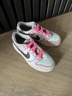 Nike Dunks mt.32, Ophalen of Verzenden, Zo goed als nieuw, Sportschoenen