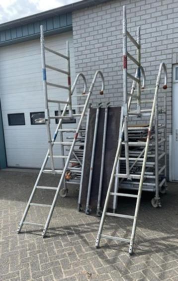 Layher dak / schoorsteensteiger en NIEUWE Gootkapstaanders, beschikbaar voor biedingen