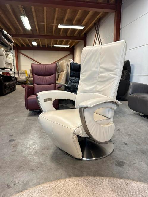 Relaxfauteuil , wit leren design relax fauteuil stoel ZGAN, Huis en Inrichting, Fauteuils, Zo goed als nieuw, Leer, 75 tot 100 cm