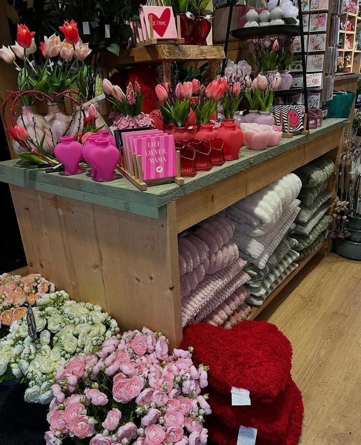 TE KOOP Steigerhouten tafels en kasten, Zakelijke goederen, Kantoor en Winkelinrichting | Winkel en Inventaris, Ophalen