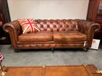 SHOWROOMMODEL vintage chesterfield 3 zits cognac Glenwood, Huis en Inrichting, Banken | Bankstellen, Ophalen of Verzenden, Nieuw