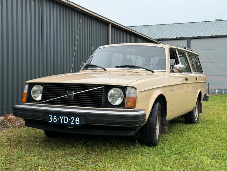 Volvo 245 DL bouwjaar 1976, Auto's, Oldtimers, Particulier, Dakrails, Volvo, LPG, Stationwagon, Handgeschakeld, Geïmporteerd, Beige