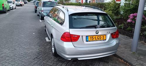 BMW 3-Serie 2.0 318 I Touring 2010 Grijs, Auto's, BMW, Particulier, 3-Serie, ABS, Airbags, Airconditioning, Alarm, Bluetooth, Boordcomputer
